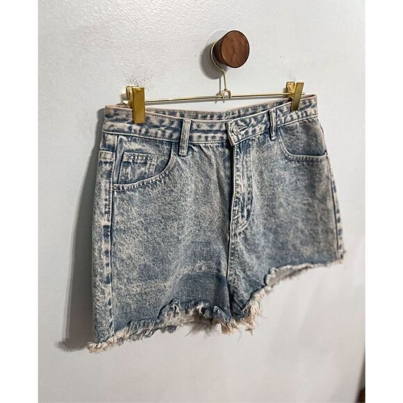 Cutoff denim shorts - Picture 1 of 10